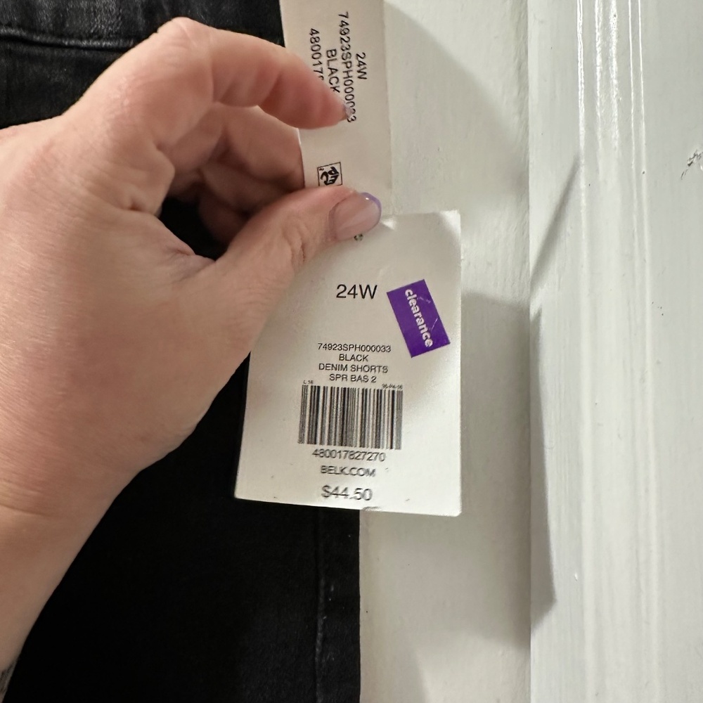 True Craft Black Bermuda Shorts in 24W NWT - Picture 2 of 2
